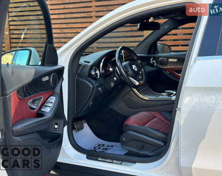 Белый Мерседес GLC-Class Coupe, объемом двигателя 2.14 л и пробегом 69 тыс. км за 39500 $, фото 12 на Automoto.ua