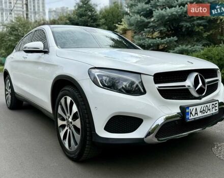 Белый Мерседес GLC-Class Coupe, объемом двигателя 2.14 л и пробегом 91 тыс. км за 39000 $, фото 3 на Automoto.ua