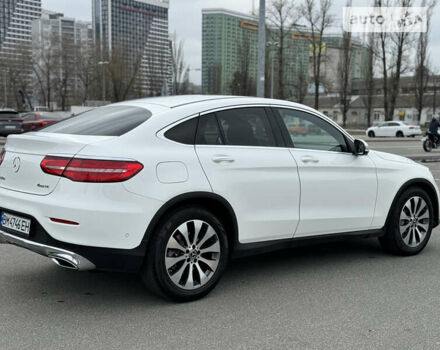 Білий Мерседес GLC-Class Coupe, об'ємом двигуна 2.14 л та пробігом 138 тис. км за 36500 $, фото 14 на Automoto.ua