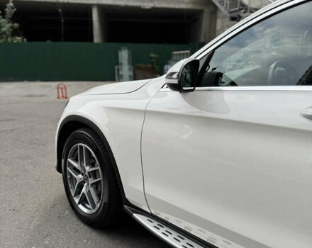 Белый Мерседес GLC-Class Coupe, объемом двигателя 2.14 л и пробегом 98 тыс. км за 42500 $, фото 10 на Automoto.ua