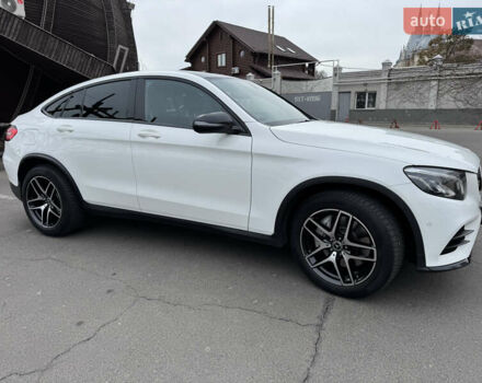 Белый Мерседес GLC-Class Coupe, объемом двигателя 1.99 л и пробегом 75 тыс. км за 38500 $, фото 6 на Automoto.ua
