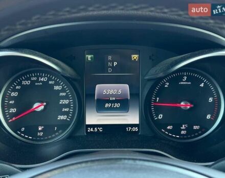 Белый Мерседес GLC-Class Coupe, объемом двигателя 2.2 л и пробегом 89 тыс. км за 41000 $, фото 9 на Automoto.ua