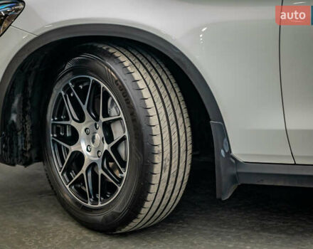 Белый Мерседес GLC-Class Coupe, объемом двигателя 2.1 л и пробегом 138 тыс. км за 35891 $, фото 8 на Automoto.ua