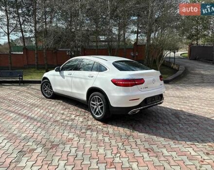 Білий Мерседес GLC-Class Coupe, об'ємом двигуна 1.99 л та пробігом 160 тис. км за 29899 $, фото 4 на Automoto.ua