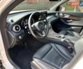 Білий Мерседес GLC-Class Coupe, об'ємом двигуна 1.99 л та пробігом 160 тис. км за 29899 $, фото 21 на Automoto.ua