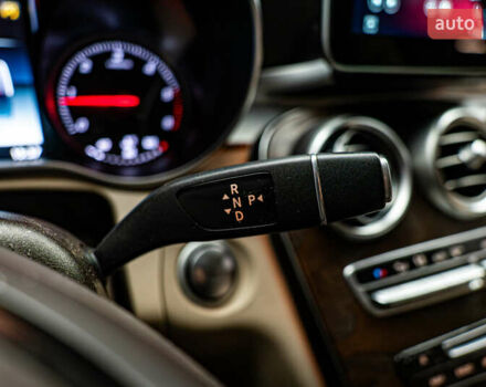 Белый Мерседес GLC-Class Coupe, объемом двигателя 2.1 л и пробегом 138 тыс. км за 35891 $, фото 13 на Automoto.ua