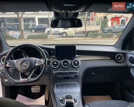 Белый Мерседес GLC-Class Coupe, объемом двигателя 2.14 л и пробегом 82 тыс. км за 42000 $, фото 4 на Automoto.ua