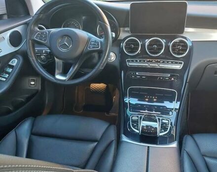Білий Мерседес GLC-Class Coupe, об'ємом двигуна 2.2 л та пробігом 121 тис. км за 39600 $, фото 18 на Automoto.ua