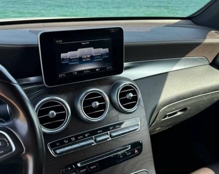 Белый Мерседес GLC-Class Coupe, объемом двигателя 2.2 л и пробегом 89 тыс. км за 41000 $, фото 6 на Automoto.ua