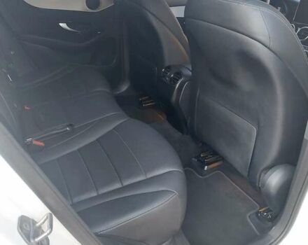 Білий Мерседес GLC-Class Coupe, об'ємом двигуна 2.2 л та пробігом 121 тис. км за 39600 $, фото 23 на Automoto.ua