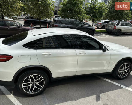 Білий Мерседес GLC-Class Coupe, об'ємом двигуна 2.1 л та пробігом 124 тис. км за 40000 $, фото 4 на Automoto.ua