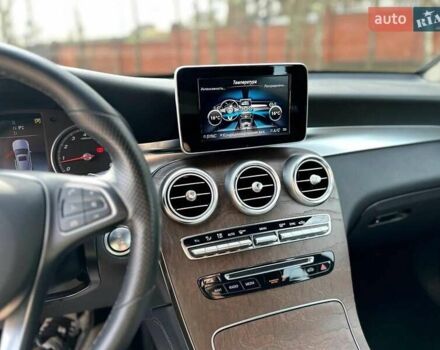 Білий Мерседес GLC-Class Coupe, об'ємом двигуна 1.99 л та пробігом 160 тис. км за 29899 $, фото 17 на Automoto.ua