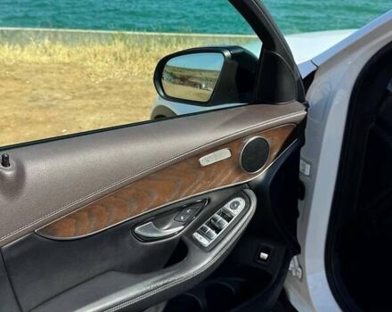 Белый Мерседес GLC-Class Coupe, объемом двигателя 2.2 л и пробегом 89 тыс. км за 41000 $, фото 5 на Automoto.ua