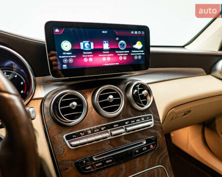 Белый Мерседес GLC-Class Coupe, объемом двигателя 2.1 л и пробегом 138 тыс. км за 35891 $, фото 14 на Automoto.ua