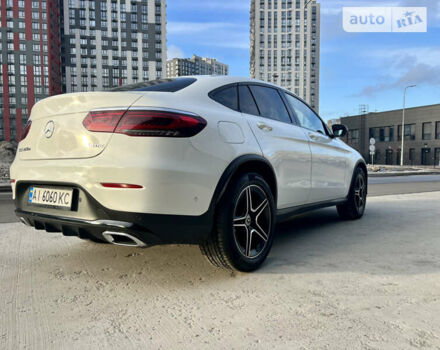 Білий Мерседес GLC-Class Coupe, об'ємом двигуна 2 л та пробігом 113 тис. км за 47700 $, фото 5 на Automoto.ua