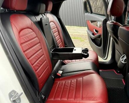 Белый Мерседес GLC-Class Coupe, объемом двигателя 3 л и пробегом 80 тыс. км за 43500 $, фото 29 на Automoto.ua