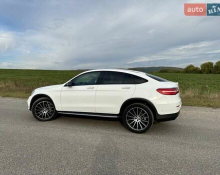 Білий Мерседес GLC-Class Coupe, об'ємом двигуна 1.99 л та пробігом 107 тис. км за 41900 $, фото 45 на Automoto.ua