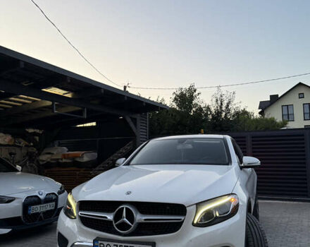 Білий Мерседес GLC-Class Coupe, об'ємом двигуна 1.99 л та пробігом 130 тис. км за 35000 $, фото 2 на Automoto.ua