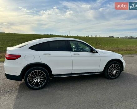 Білий Мерседес GLC-Class Coupe, об'ємом двигуна 1.99 л та пробігом 107 тис. км за 41900 $, фото 43 на Automoto.ua