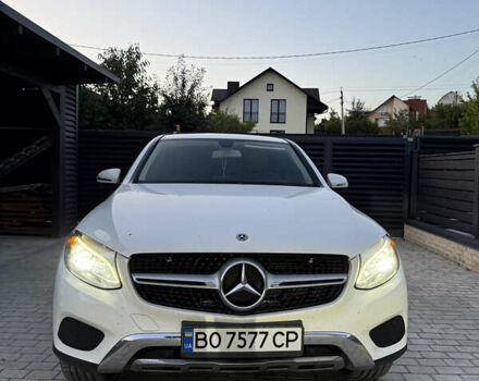 Білий Мерседес GLC-Class Coupe, об'ємом двигуна 1.99 л та пробігом 130 тис. км за 35000 $, фото 3 на Automoto.ua