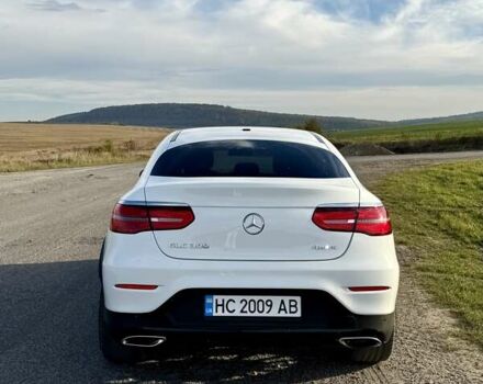 Білий Мерседес GLC-Class Coupe, об'ємом двигуна 1.99 л та пробігом 107 тис. км за 41900 $, фото 4 на Automoto.ua