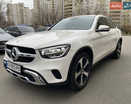Белый Мерседес GLC-Class Coupe, объемом двигателя 1.95 л и пробегом 85 тыс. км за 45900 $, фото 1 на Automoto.ua