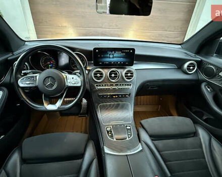 Белый Мерседес GLC-Class Coupe, объемом двигателя 2 л и пробегом 114 тыс. км за 48700 $, фото 25 на Automoto.ua