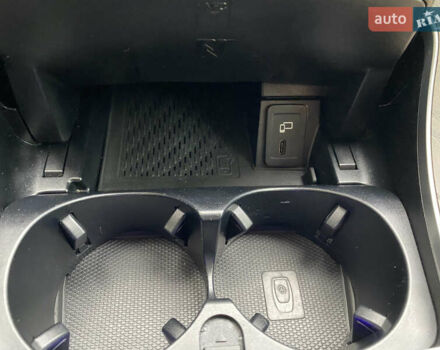 Белый Мерседес GLC-Class Coupe, объемом двигателя 1.95 л и пробегом 85 тыс. км за 45900 $, фото 29 на Automoto.ua