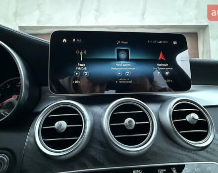 Белый Мерседес GLC-Class Coupe, объемом двигателя 2 л и пробегом 114 тыс. км за 48700 $, фото 16 на Automoto.ua