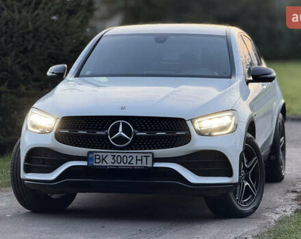 Белый Мерседес GLC-Class Coupe, объемом двигателя 2 л и пробегом 114 тыс. км за 48700 $, фото 12 на Automoto.ua