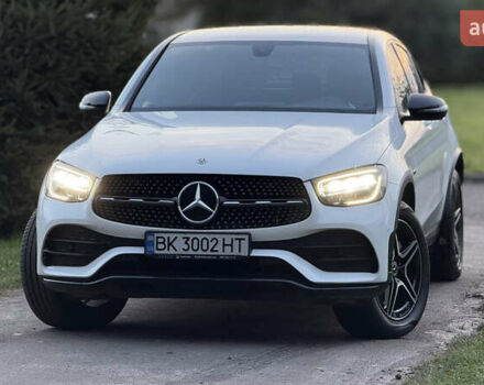 Белый Мерседес GLC-Class Coupe, объемом двигателя 2 л и пробегом 114 тыс. км за 48700 $, фото 13 на Automoto.ua