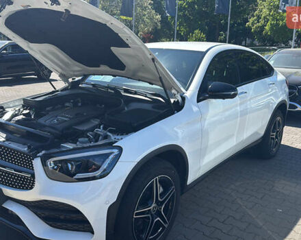 Белый Мерседес GLC-Class Coupe, объемом двигателя 2 л и пробегом 44 тыс. км за 61850 $, фото 30 на Automoto.ua