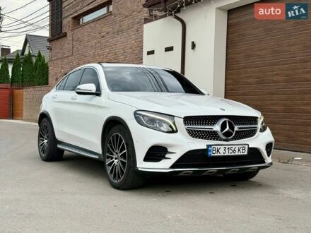 Білий Мерседес GLC-Class Coupe, об'ємом двигуна 2.14 л та пробігом 144 тис. км за 37300 $, фото 1 на Automoto.ua