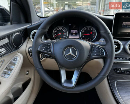 Черный Мерседес GLC-Class Coupe, объемом двигателя 2 л и пробегом 97 тыс. км за 37300 $, фото 39 на Automoto.ua