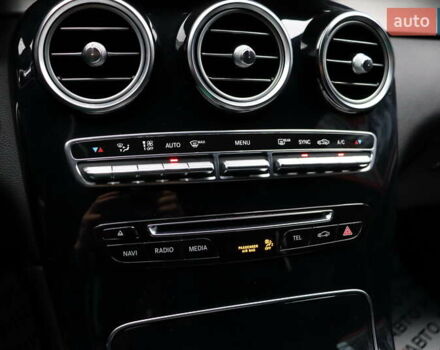 Чорний Мерседес GLC-Class Coupe, об'ємом двигуна 2.2 л та пробігом 127 тис. км за 38900 $, фото 28 на Automoto.ua