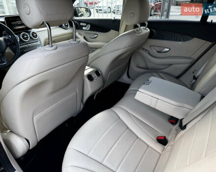 Черный Мерседес GLC-Class Coupe, объемом двигателя 2 л и пробегом 97 тыс. км за 38300 $, фото 37 на Automoto.ua