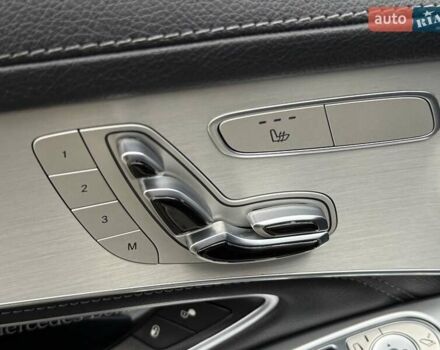 Черный Мерседес GLC-Class Coupe, объемом двигателя 2.2 л и пробегом 124 тыс. км за 38500 $, фото 10 на Automoto.ua