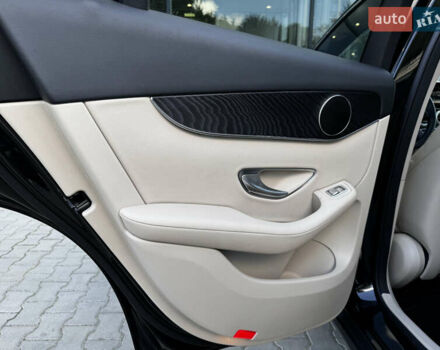 Черный Мерседес GLC-Class Coupe, объемом двигателя 2 л и пробегом 97 тыс. км за 38300 $, фото 35 на Automoto.ua