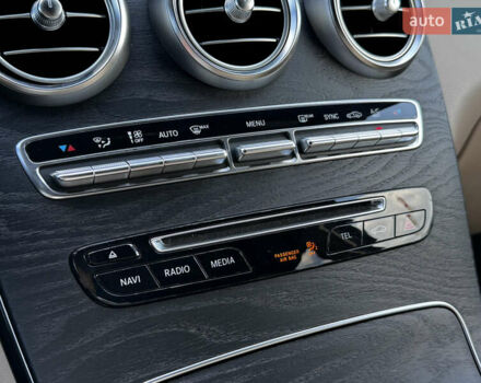 Черный Мерседес GLC-Class Coupe, объемом двигателя 2 л и пробегом 97 тыс. км за 37300 $, фото 32 на Automoto.ua