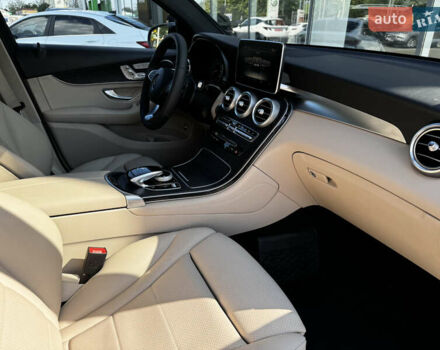 Черный Мерседес GLC-Class Coupe, объемом двигателя 2 л и пробегом 97 тыс. км за 37300 $, фото 44 на Automoto.ua