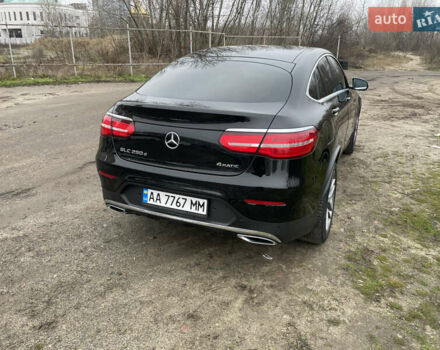 Черный Мерседес GLC-Class Coupe, объемом двигателя 2.14 л и пробегом 111 тыс. км за 39000 $, фото 3 на Automoto.ua