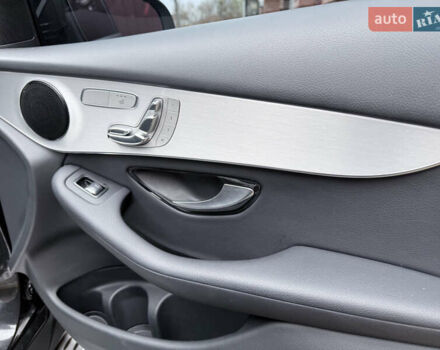 Черный Мерседес GLC-Class Coupe, объемом двигателя 2.14 л и пробегом 89 тыс. км за 36900 $, фото 27 на Automoto.ua