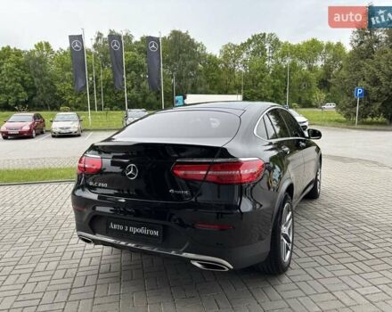 Черный Мерседес GLC-Class Coupe, объемом двигателя 1.99 л и пробегом 112 тыс. км за 36500 $, фото 12 на Automoto.ua