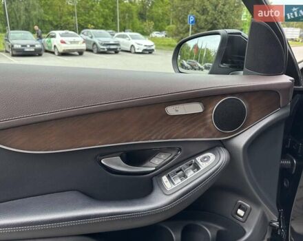 Черный Мерседес GLC-Class Coupe, объемом двигателя 1.99 л и пробегом 112 тыс. км за 36500 $, фото 17 на Automoto.ua
