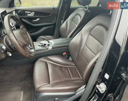 Черный Мерседес GLC-Class Coupe, объемом двигателя 2.14 л и пробегом 111 тыс. км за 39000 $, фото 11 на Automoto.ua