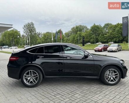 Черный Мерседес GLC-Class Coupe, объемом двигателя 1.99 л и пробегом 112 тыс. км за 36500 $, фото 6 на Automoto.ua