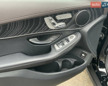 Черный Мерседес GLC-Class Coupe, объемом двигателя 2.14 л и пробегом 111 тыс. км за 39000 $, фото 12 на Automoto.ua