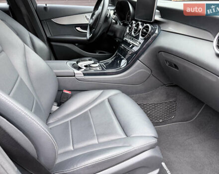 Черный Мерседес GLC-Class Coupe, объемом двигателя 2.14 л и пробегом 89 тыс. км за 36900 $, фото 10 на Automoto.ua