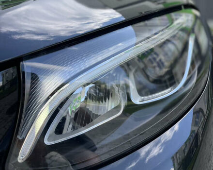 Черный Мерседес GLC-Class Coupe, объемом двигателя 1.99 л и пробегом 114 тыс. км за 33000 $, фото 8 на Automoto.ua