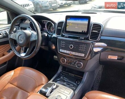 Черный Мерседес GLC-Class Coupe, объемом двигателя 3 л и пробегом 61 тыс. км за 55800 $, фото 11 на Automoto.ua